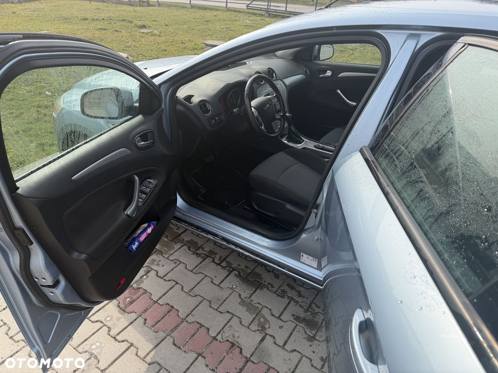 Ford Mondeo - 13