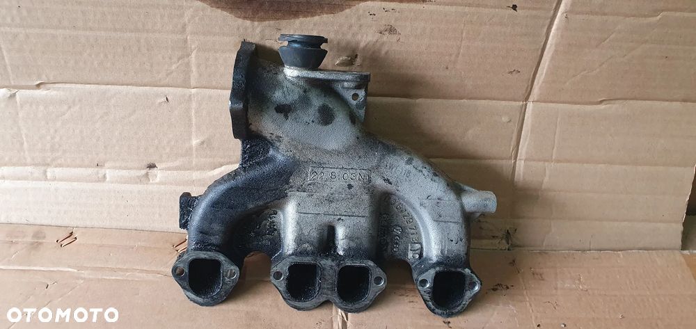 Kolektor ssący VW Touran 1.9 TDI 03G129713C - 5