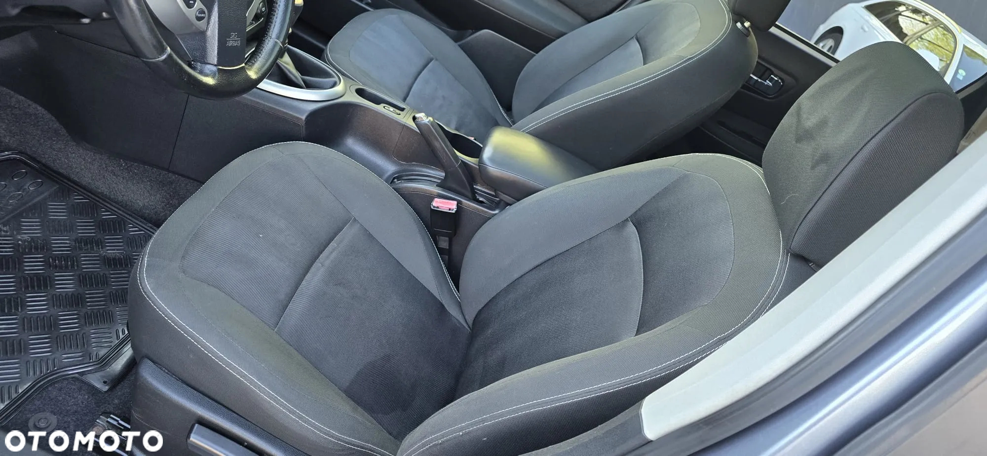 Nissan Qashqai 1.6 DCi Acenta EU6 - 17
