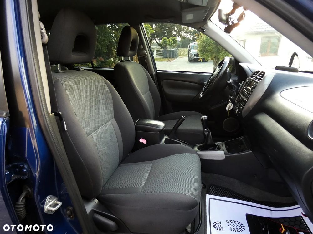 Toyota RAV4 - 30