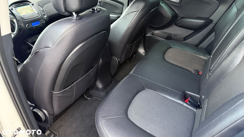 Hyundai ix35 - 23