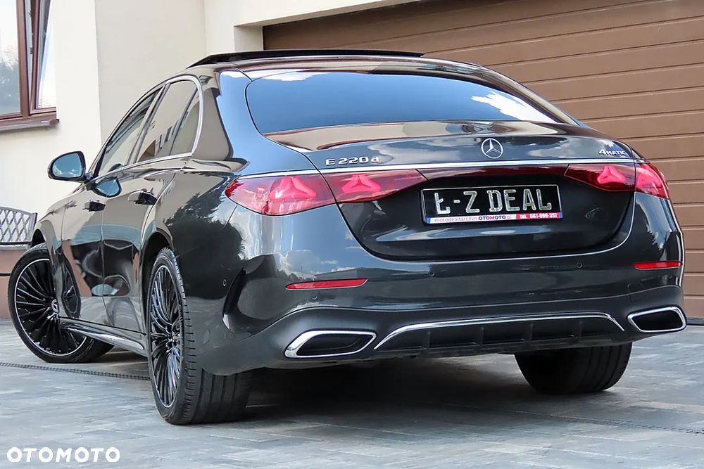 Mercedes-Benz Klasa E - 9