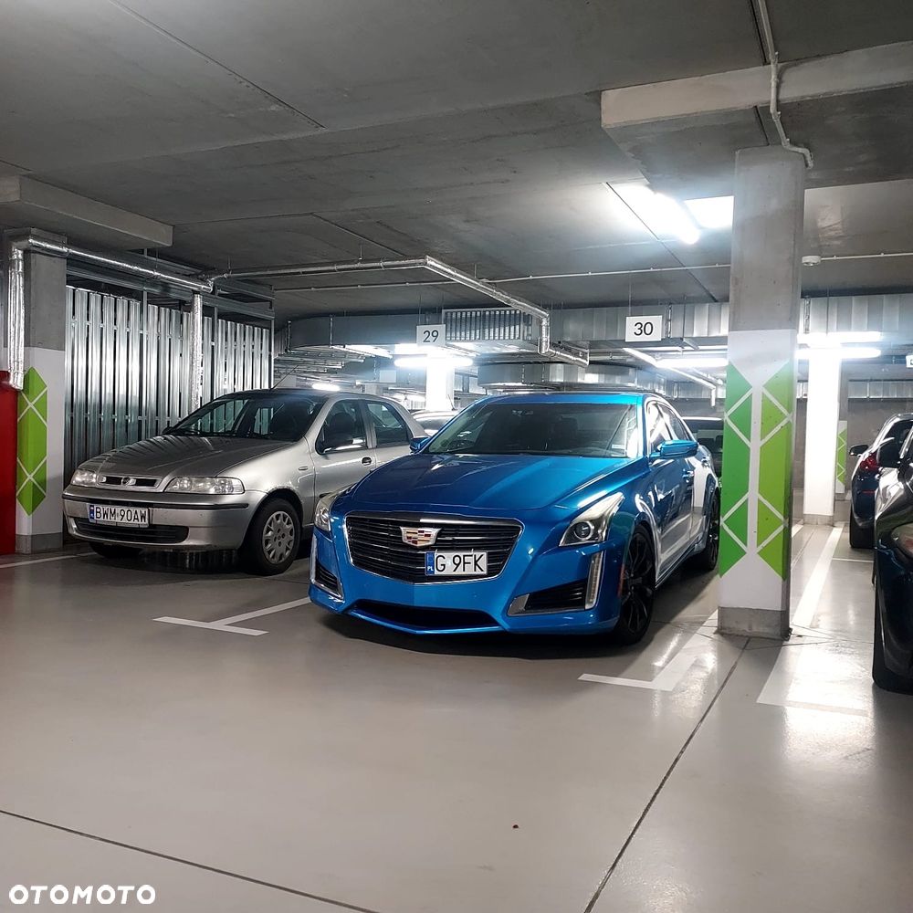 Cadillac CTS - 2