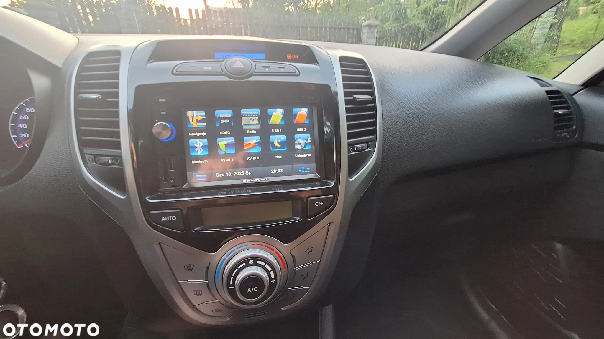 Hyundai ix20 1.4 Premium - 16