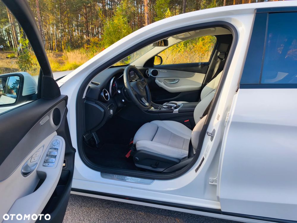 Mercedes-Benz Klasa C 300 9G-TRONIC Avantgarde - 15