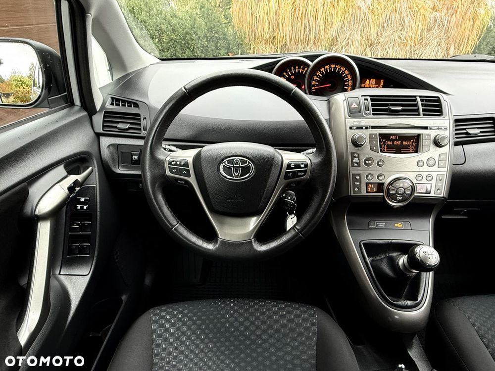 Toyota Verso 1.8 Edition - 20