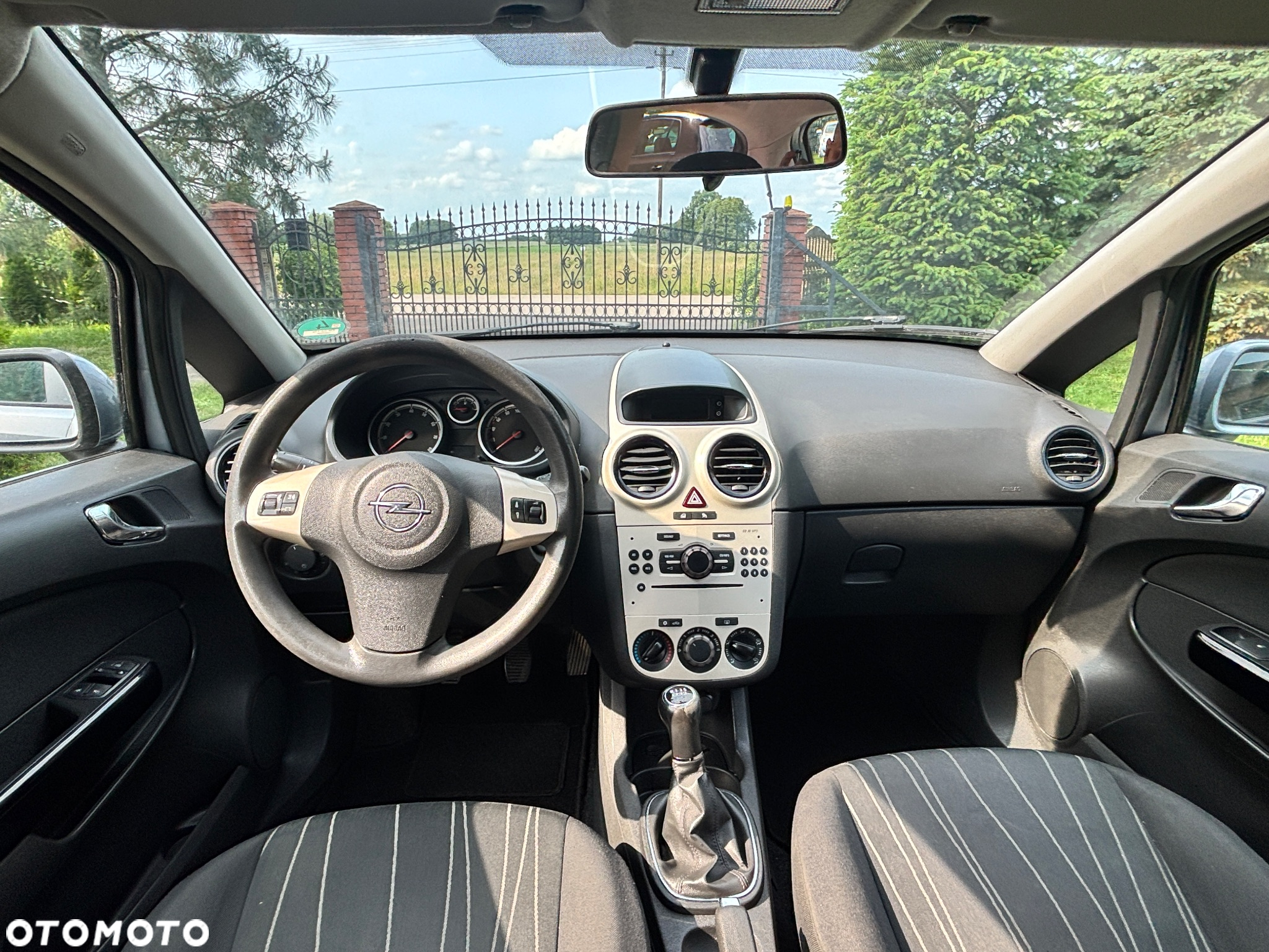 Opel Corsa 1.2 16V Enjoy - 20