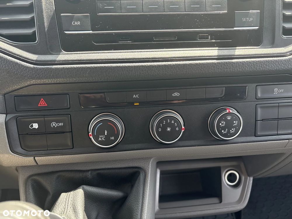 Volkswagen CRAFTER 35 TDI FURGON - 19