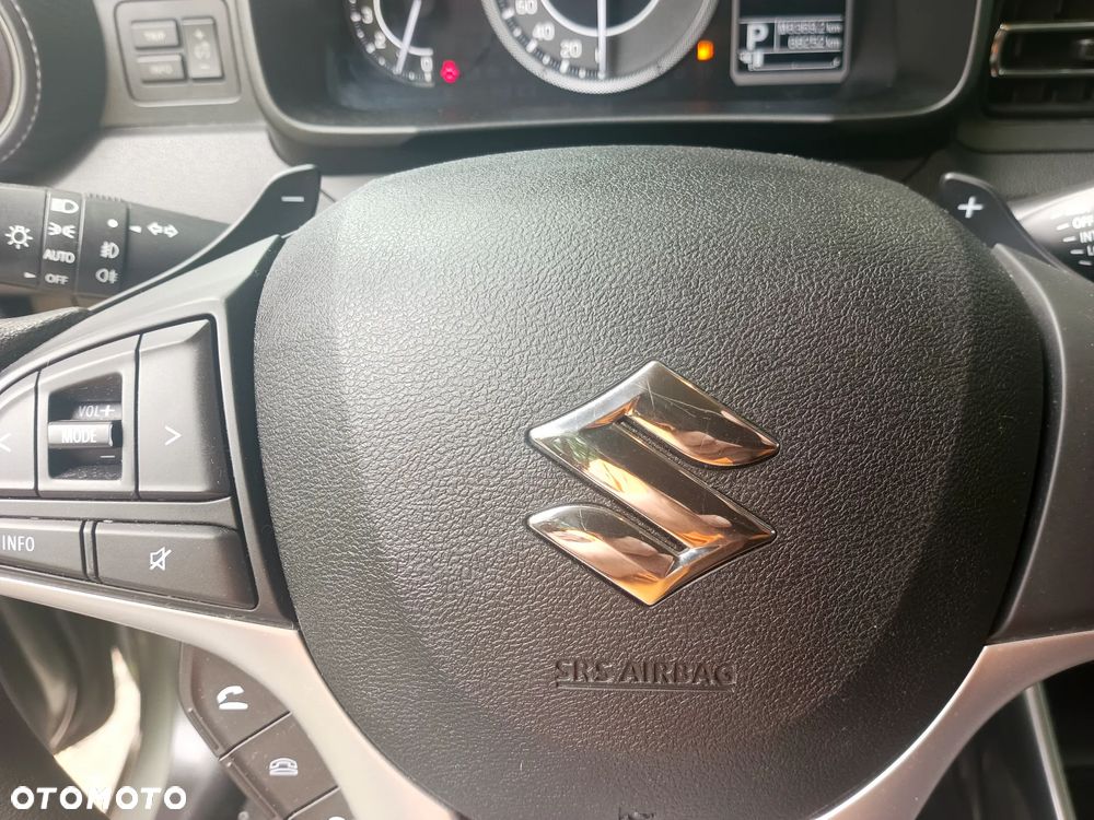 Suzuki Ignis 1.2 SHVS Premium CVT - 17