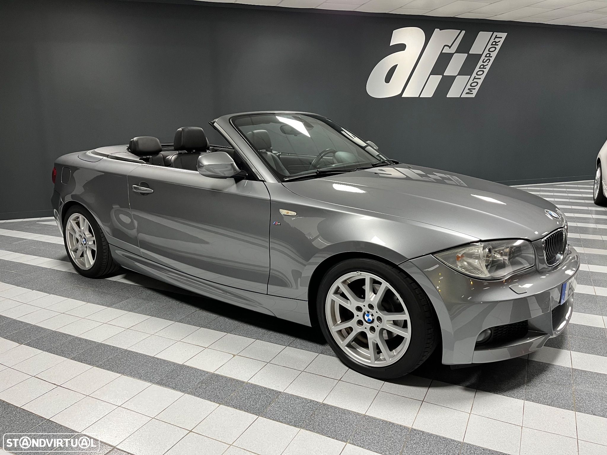 BMW 118 d Cabrio Limited Edition Lifestyle c/ M Sport Pack - 1