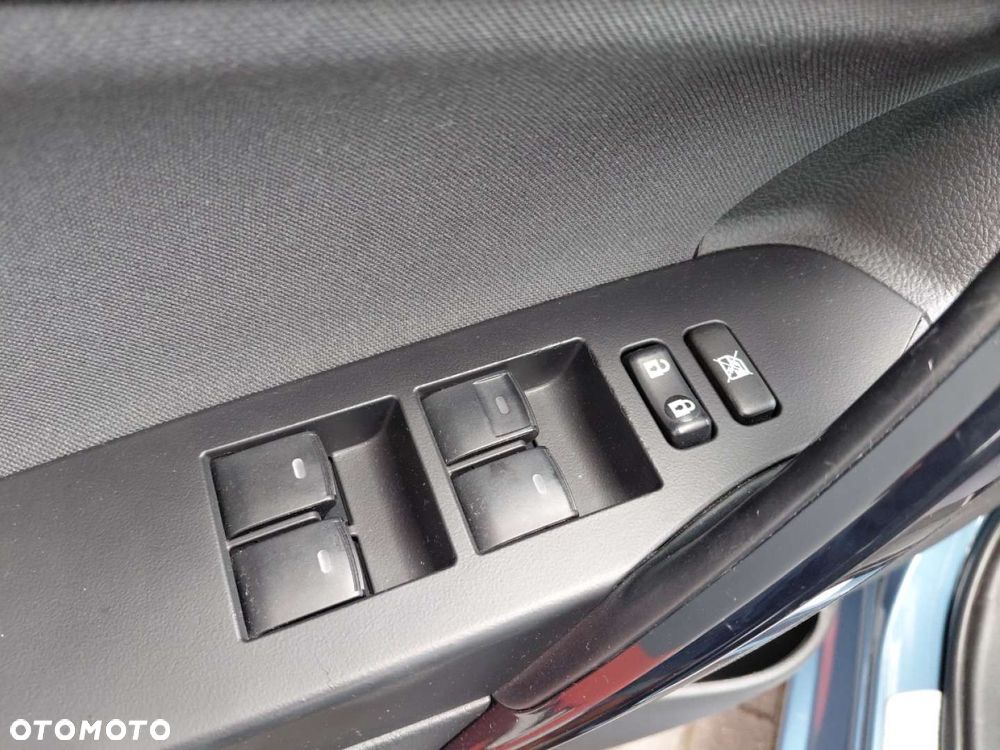 Toyota Auris - 11