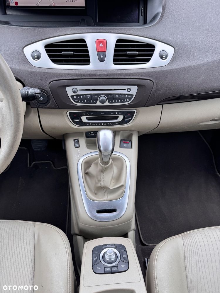 Renault Scenic 1.5 dCi Tech Run EDC - 17