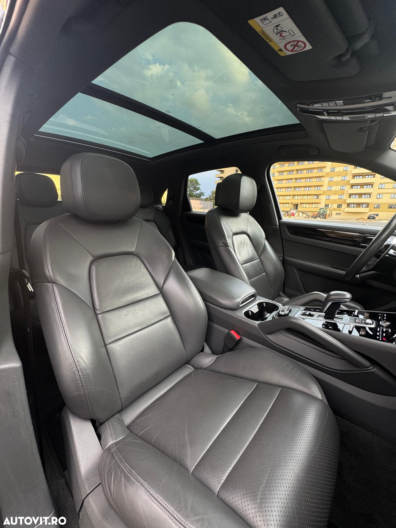 Porsche Cayenne S - 6