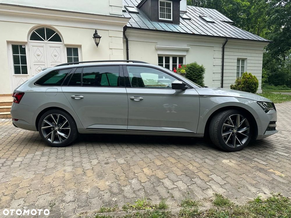 Skoda Superb 2.0 TDI 4x4 DSG Sportline - 9