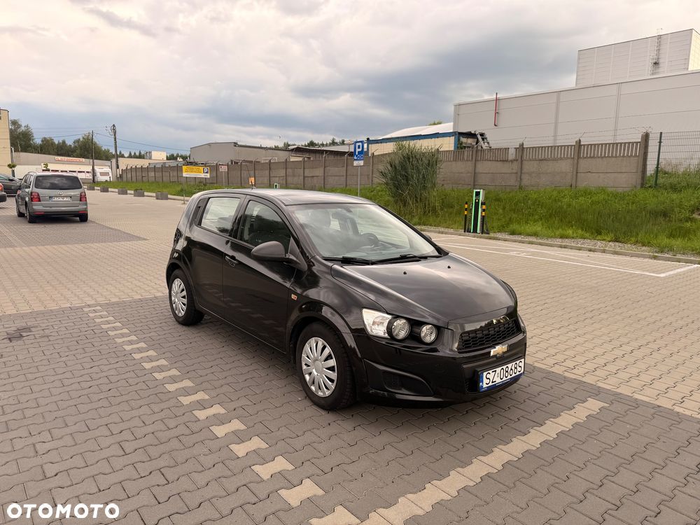 Chevrolet Aveo - 2