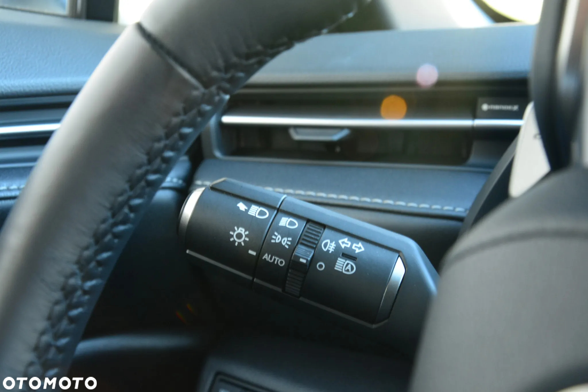 Lexus LBX 1.5 Hybrid Relax AWD - 18