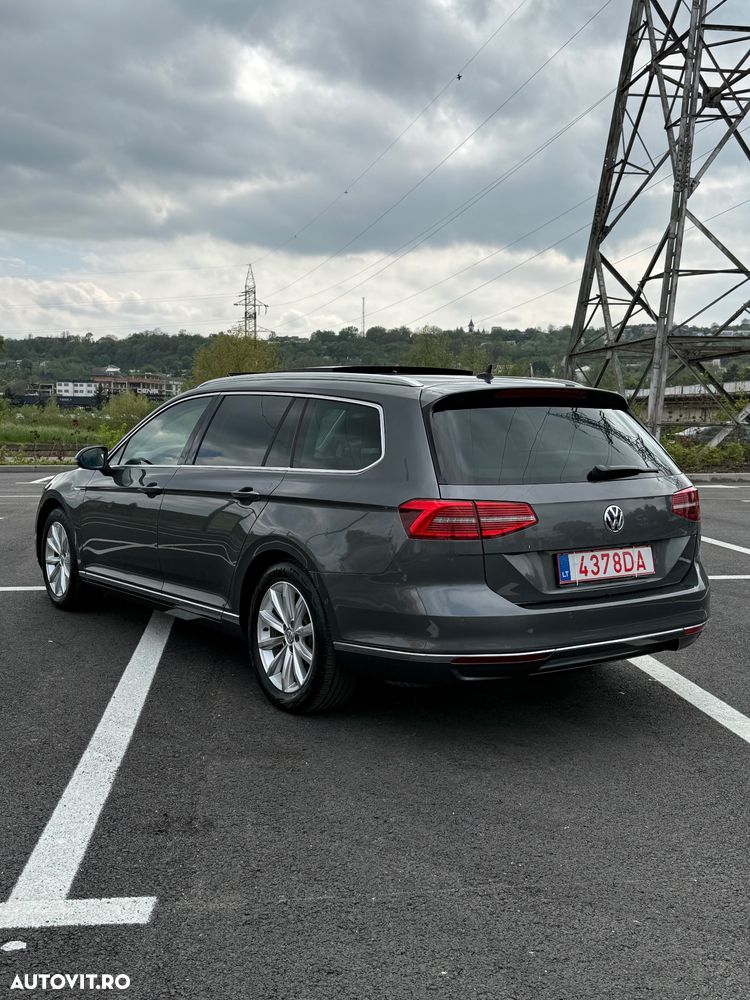 Volkswagen Passat 2.0 TDI 4Motion Highline - 4
