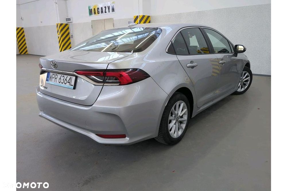 Toyota Corolla - 3
