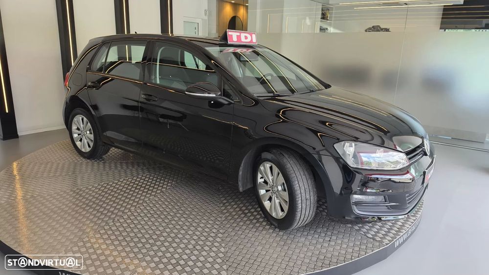 VW Golf 1.6 TDi Trendline BlueMotion - 19