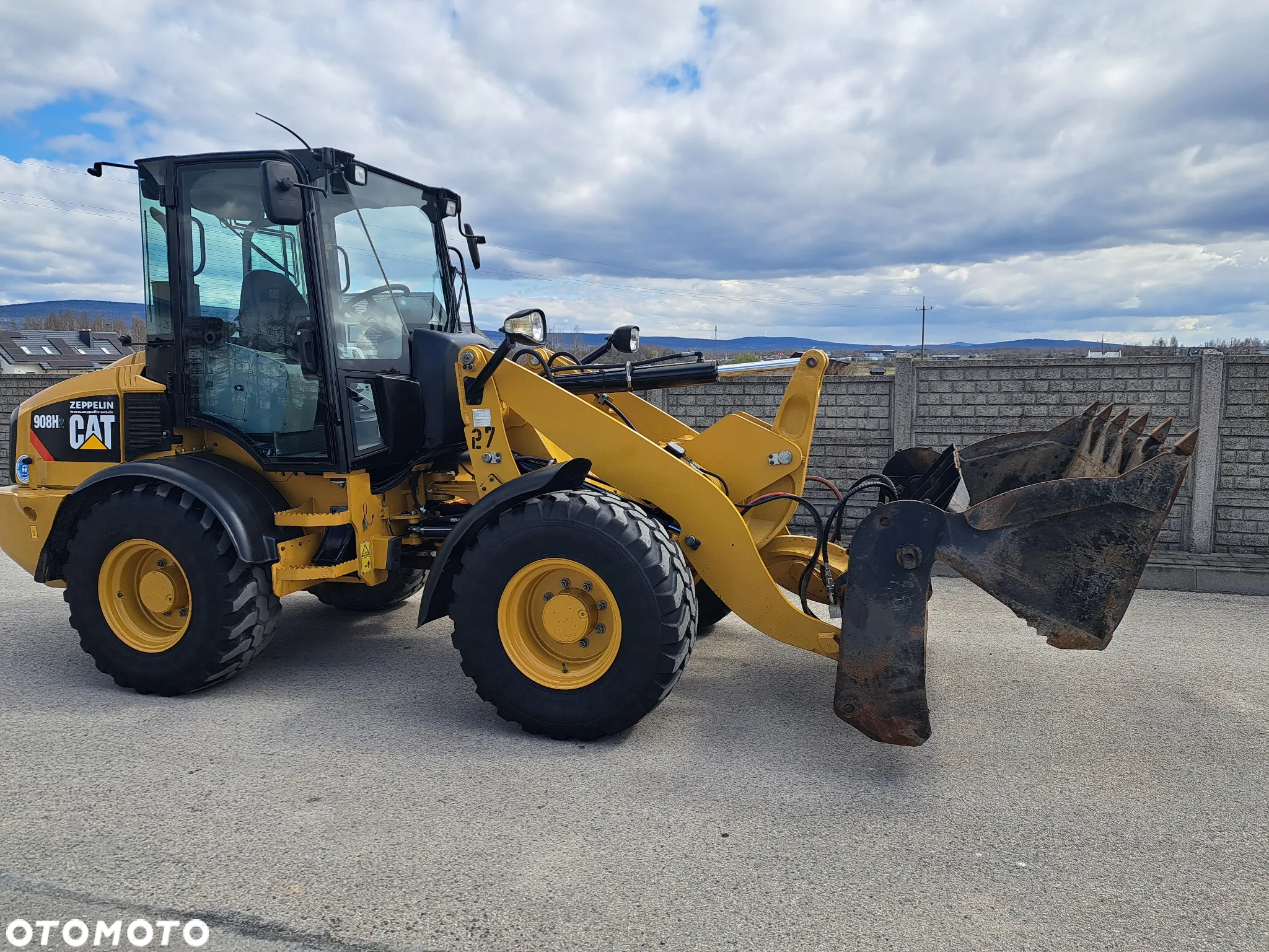 Caterpillar 908H2 - 2