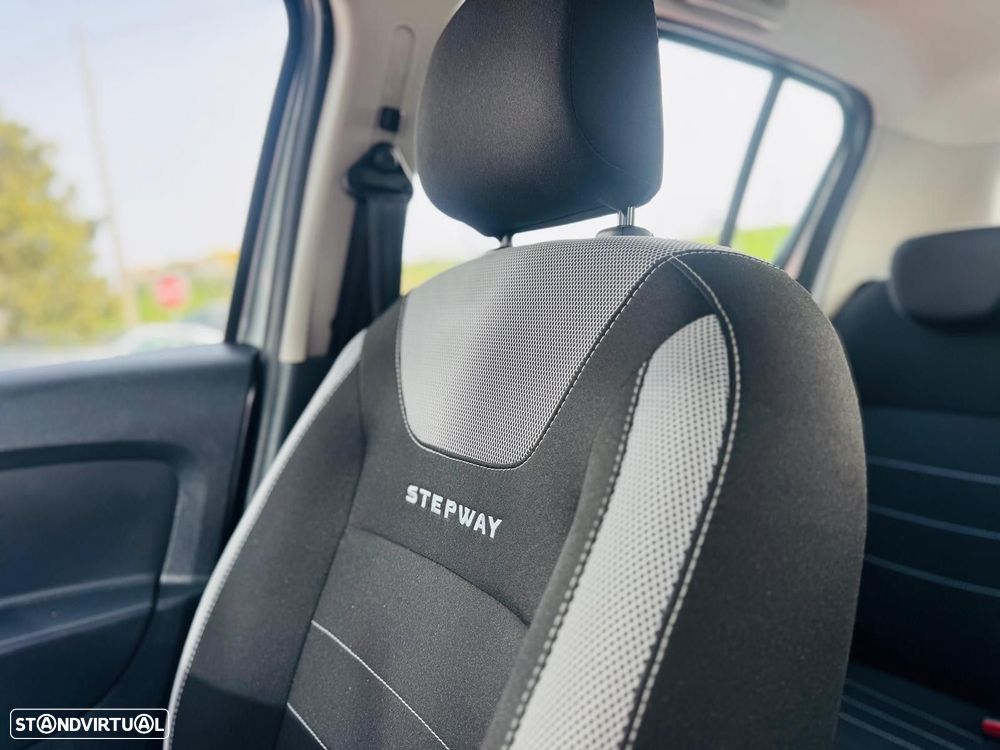 Dacia Sandero 1.5 Blue dCi Stepway - 33