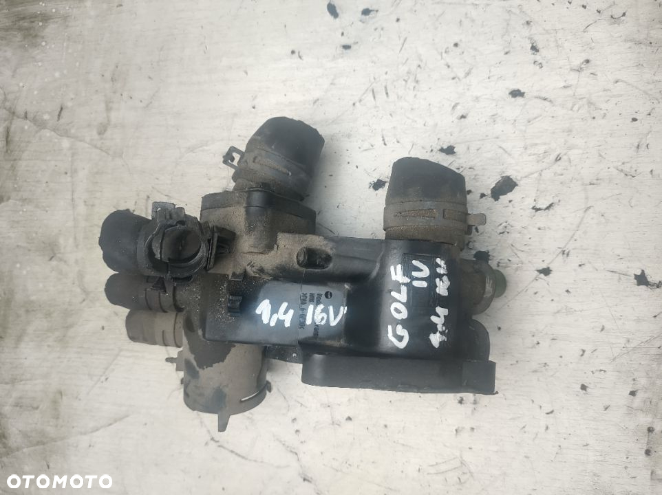 VW  golf Polo Seat Ibiza 1,4 16V AUA BXW BCA  BBY obudowa termostatu AXP APE - 3