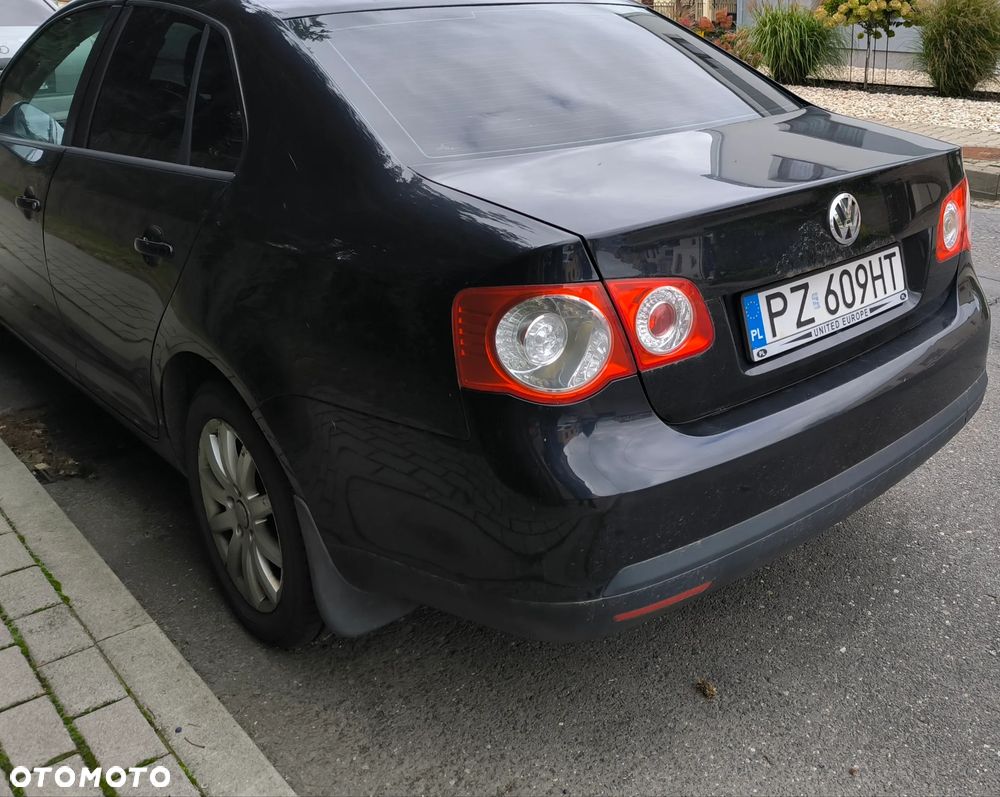 Volkswagen Jetta 1.9 TDI Comfortline - 2