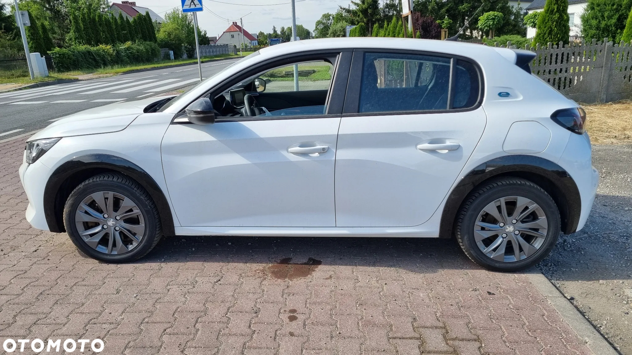 Peugeot 208 - 2