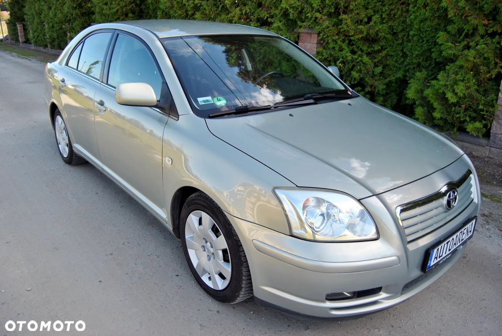 Toyota Avensis 1.8 VVT-i Sol - 3