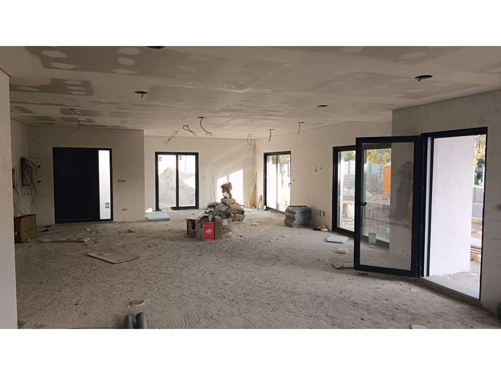 Moradia Térrea isolada V3 com Piscina, Almancil, Loulé, Algarve - Grande imagem: 2/14