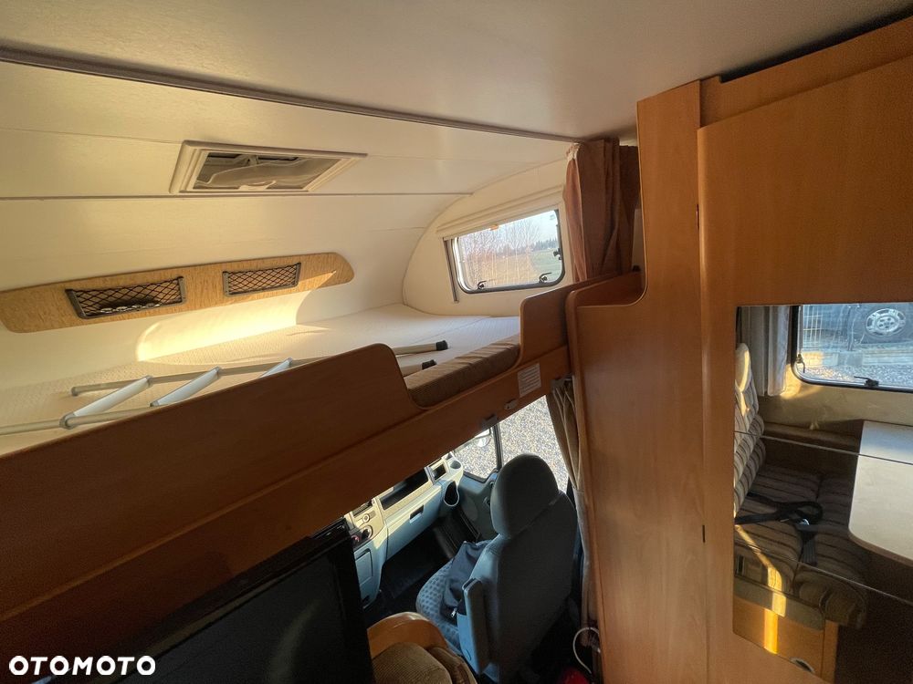 Ford Transit Challenger - 28