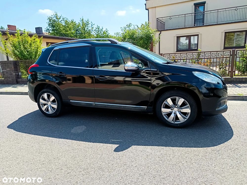 Peugeot 2008 1.6 e-HDi Allure S&S - 10