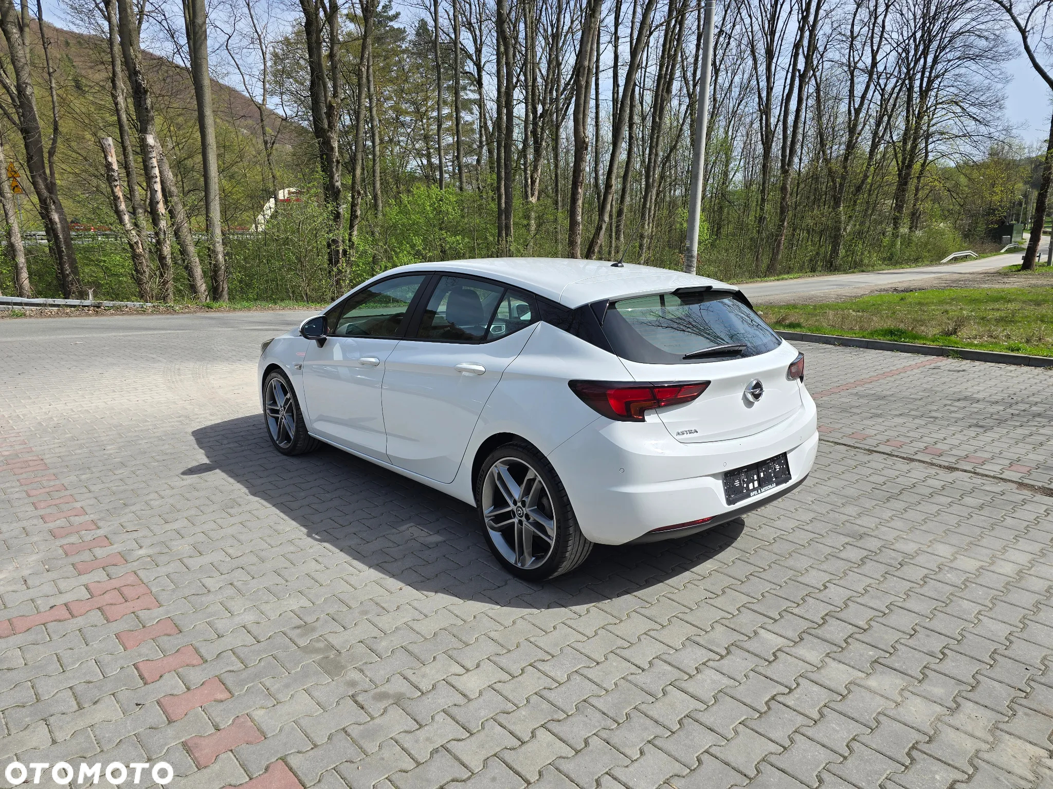 Opel Astra 1.2 Turbo - 19