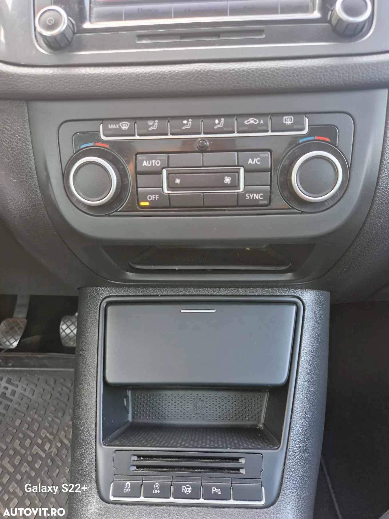 Volkswagen Tiguan 2.0 TDI DPF BlueMotion Technology Lounge Sport & Style - 13