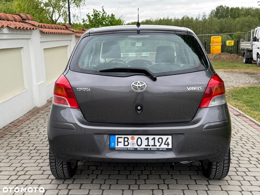Toyota Yaris - 29