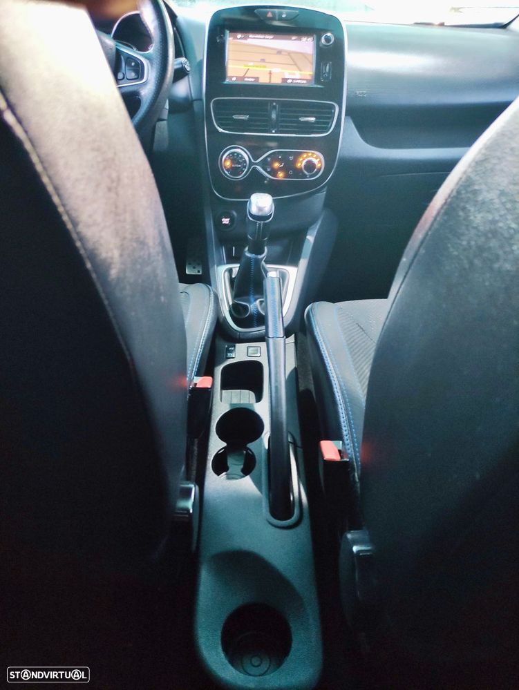 Renault Clio Sport Tourer 0.9 TCe GT Line - 22