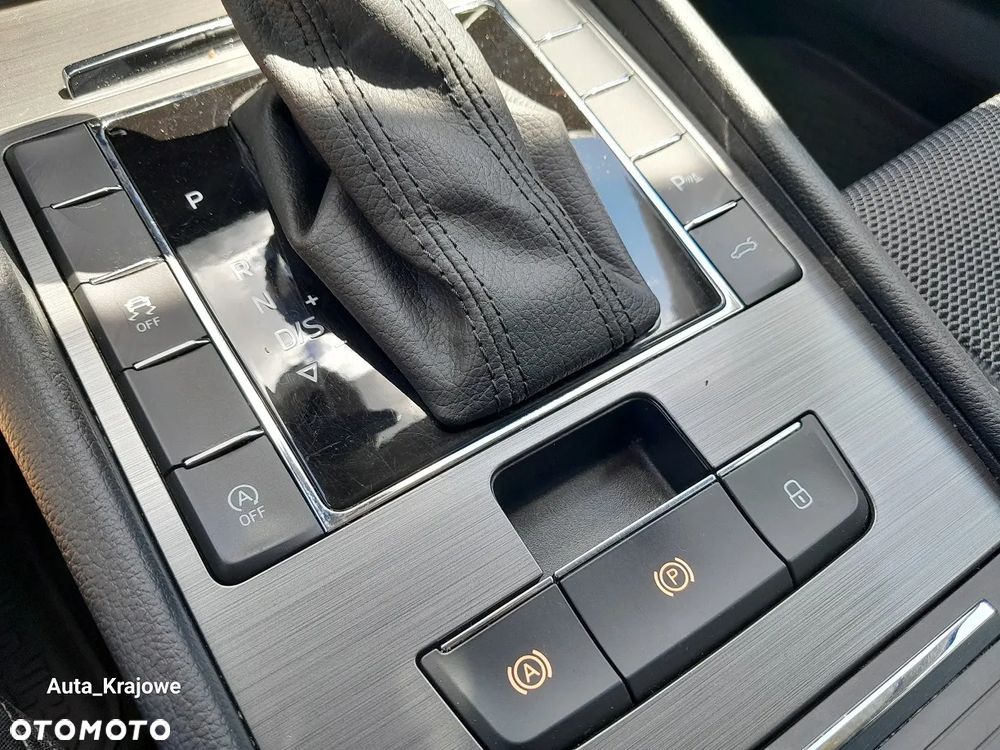 Skoda Superb 2.0 TDI SCR Style DSG - 27
