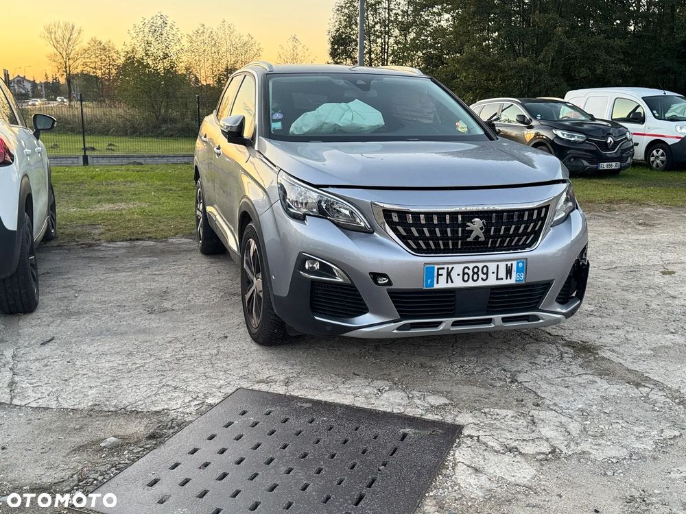 Peugeot 3008 PureTech 130 Stop & Start GPF EAT8 Roadtrip - 3