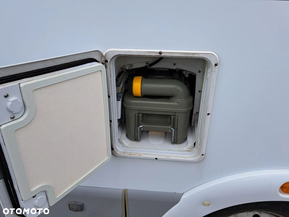 KNAUS SUN TRAVELLER 658LG - 11