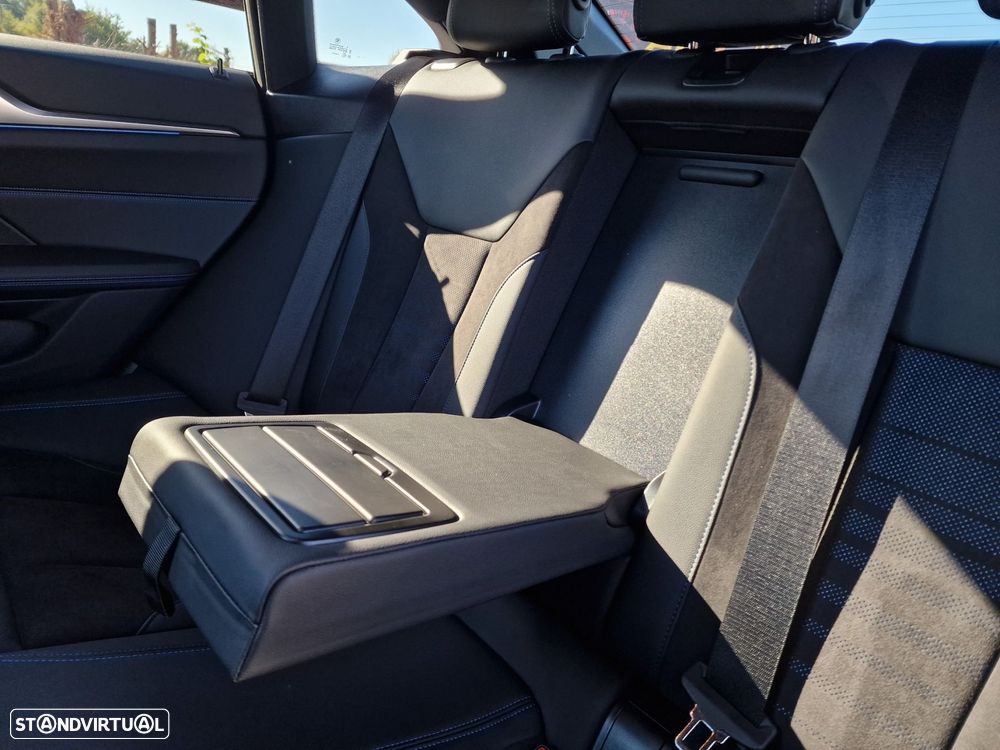 BMW i4 eDrive35 Desportiva M - 18