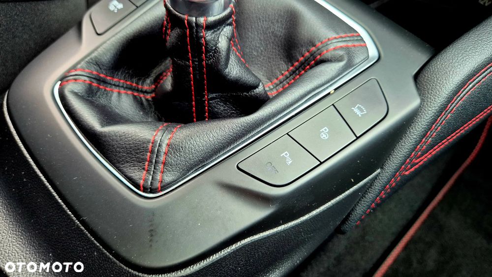 Ford Focus 1.5 EcoBoost STart-Stopp-System ST-LINE - 29