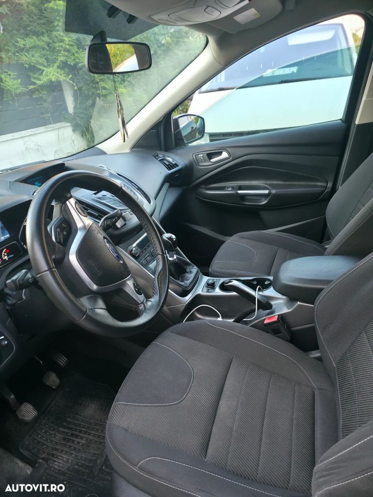 FORD Kuga 2015 — imagine 12