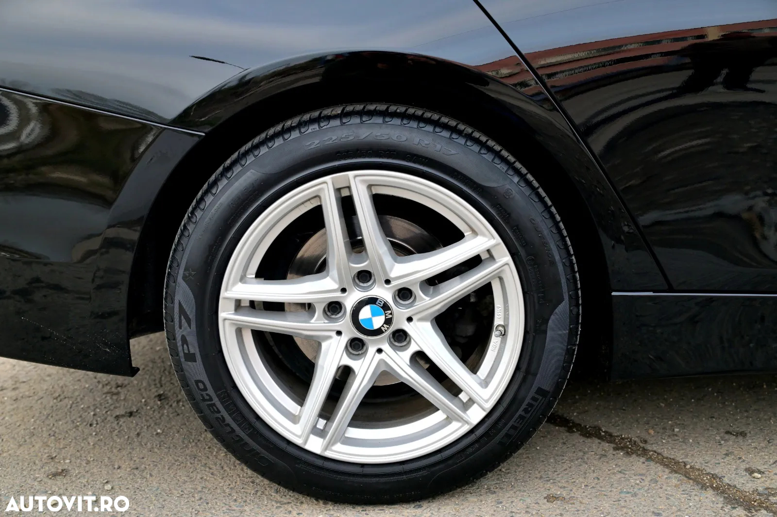 BMW Seria 3 320d Touring xDrive Aut. - 39