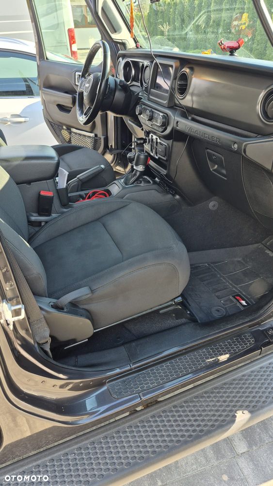 Jeep Wrangler 3.6 Unlim Night Eagle - 21