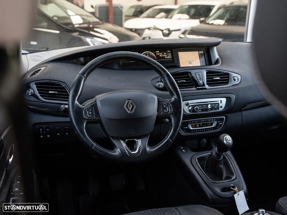 Renault Grand Scénic - 8