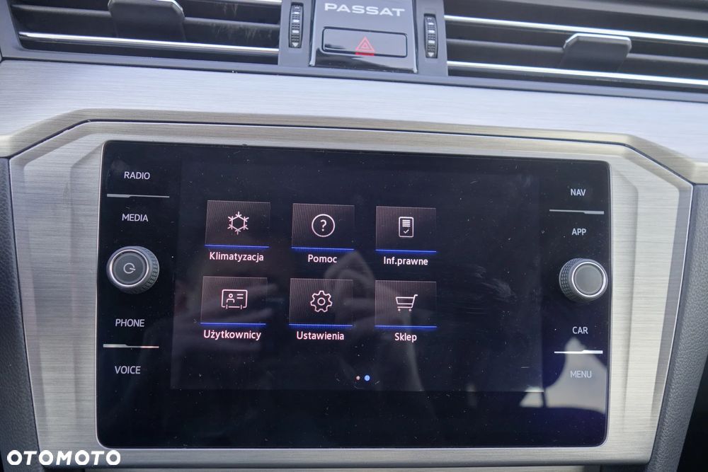 Volkswagen Passat 1.5 TSI EVO Business DSG - 23