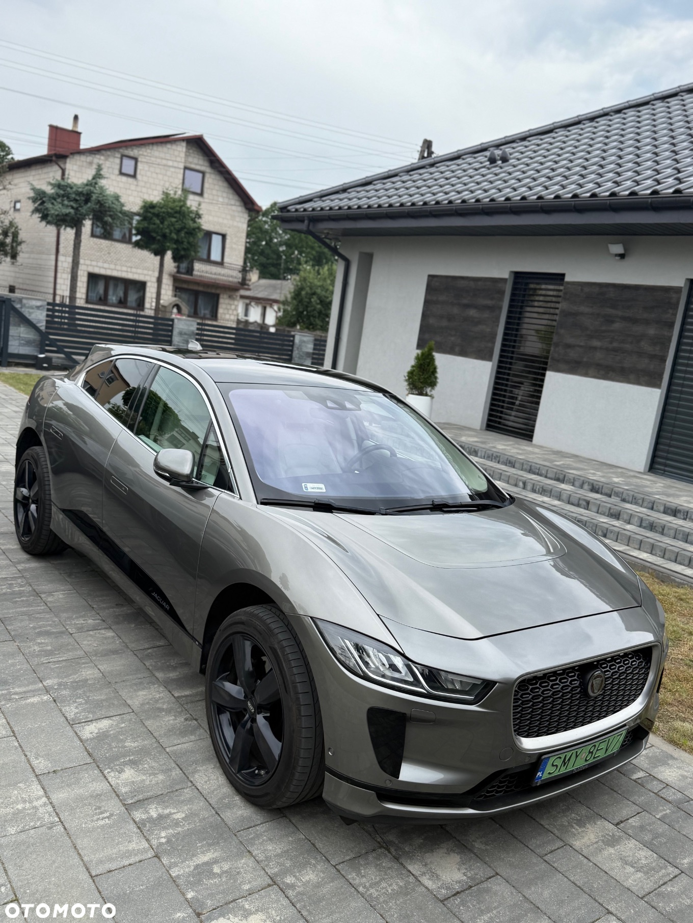 Jaguar I-Pace EV400 90kWh AWD R-Dynamic HSE - 7