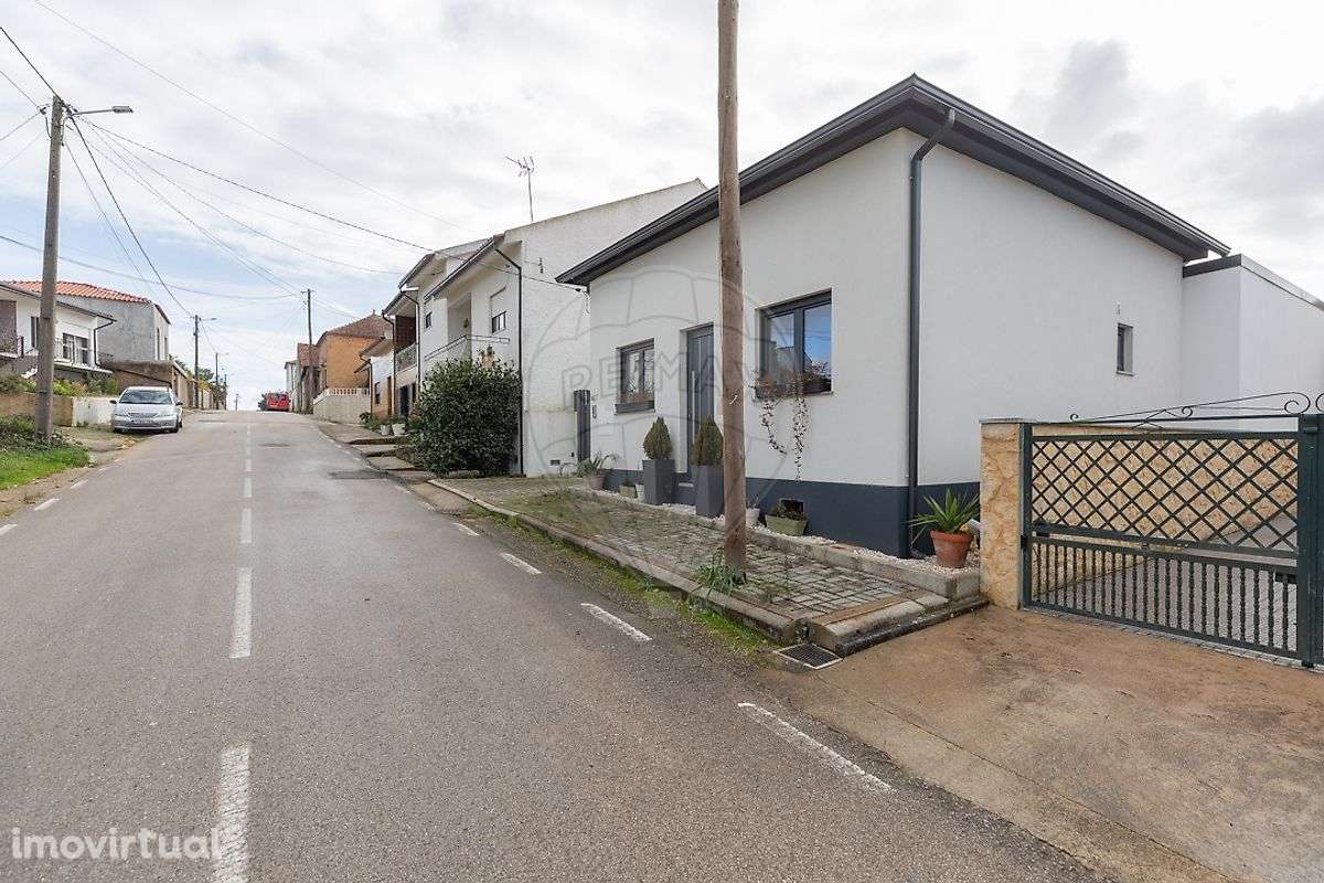 Moradia T2 para venda - Grande imagem: 3/35