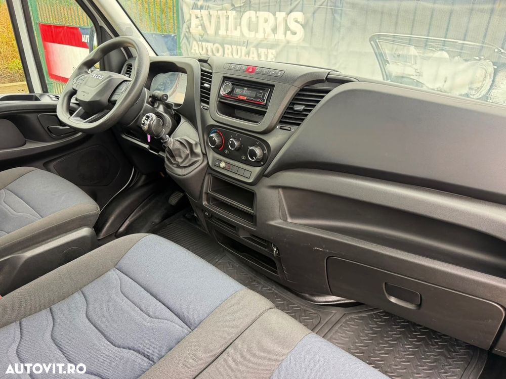 Iveco Daily 3.0 D CÂRLIG DE CONTAINER 3.5 tone - 27