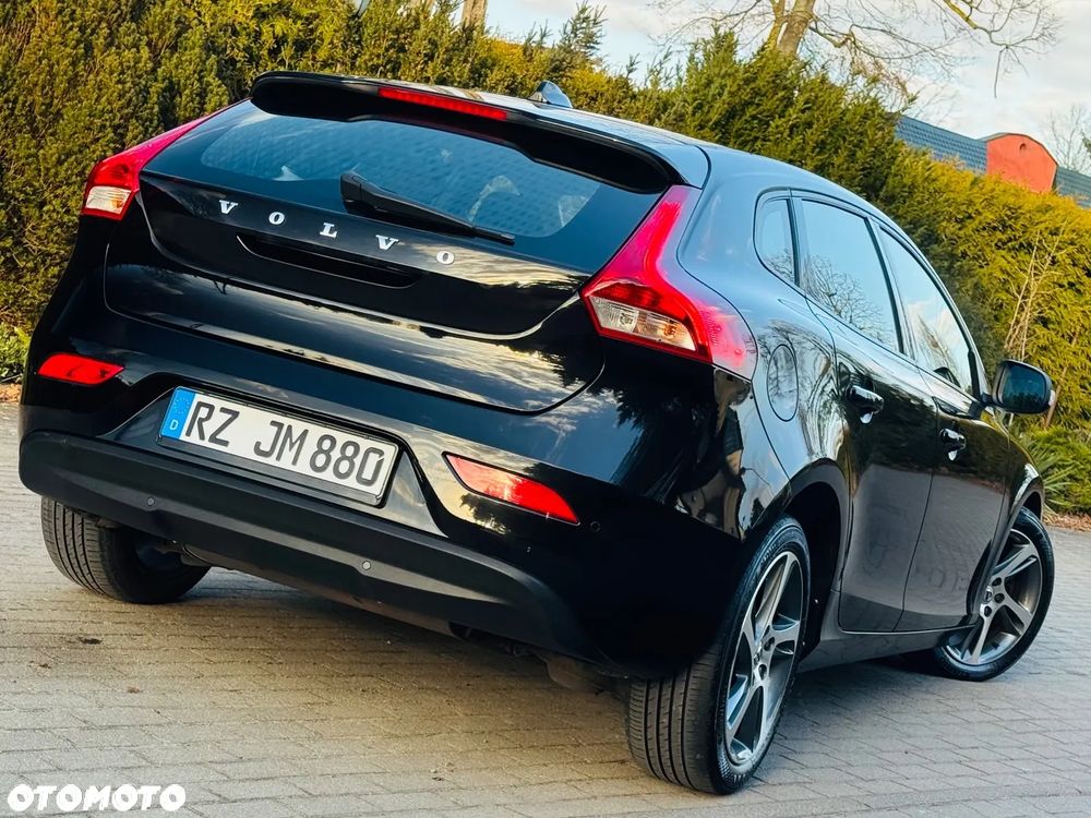 Volvo V40 T2 Drive-E Momentum - 13